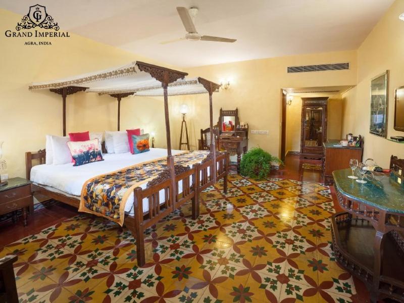 The Grand Imperial - Heritage Hotel Agra  Exterior foto A room at the Grand Imperial Hotel
