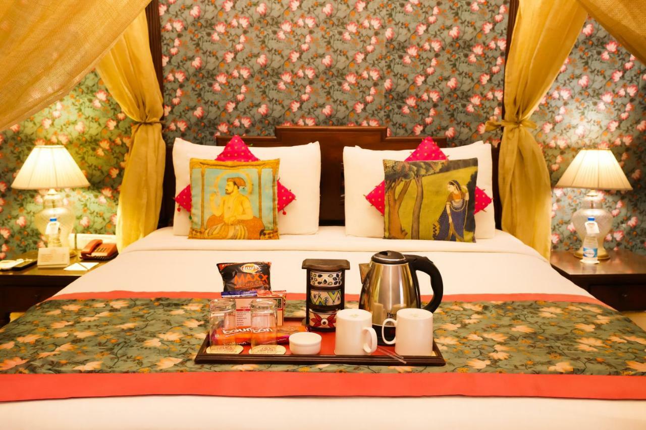 The Grand Imperial - Heritage Hotel Agra  Exterior foto A room at the Imperial